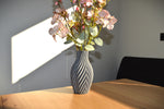 Maik3D Blumenvase „Nivara“ – Nachhaltige 3D-Vase mit wasserdichten Einsatz