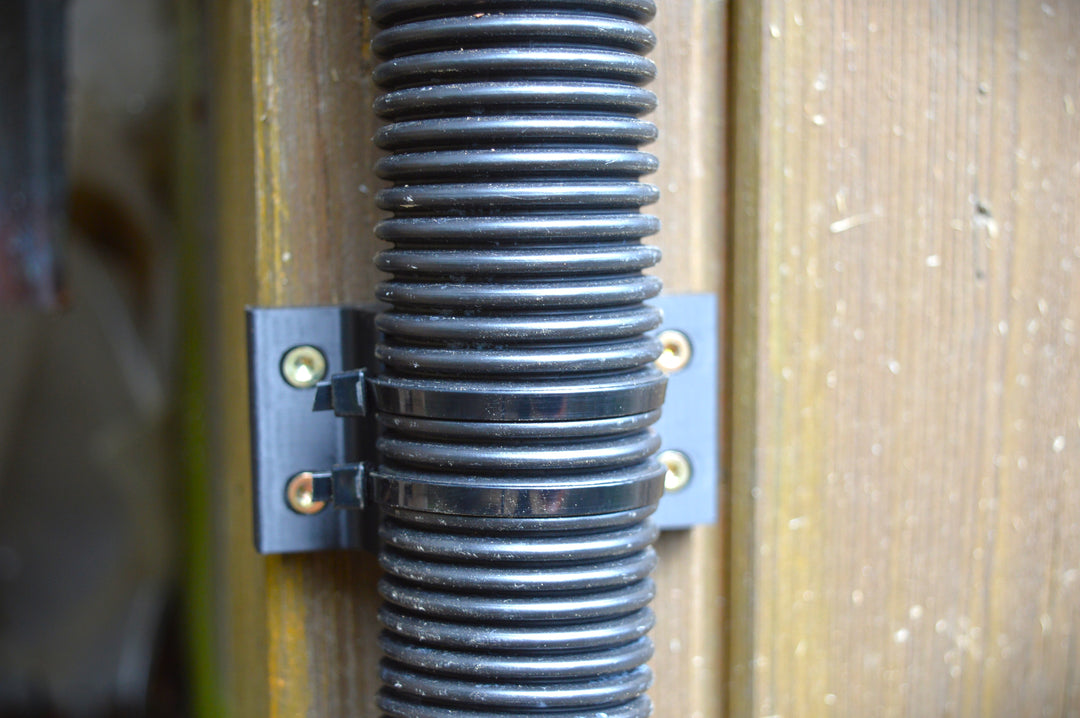 Wandhalterung Poolschlauch 32mm / 38mm