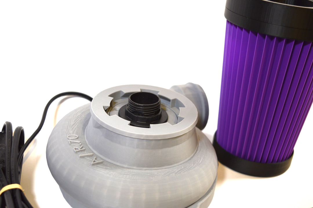 Turbo-Laderlampe mit lila Luftfilter