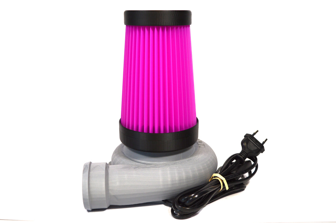 Turbo-Laderlampe mit pinken Luftfilter
