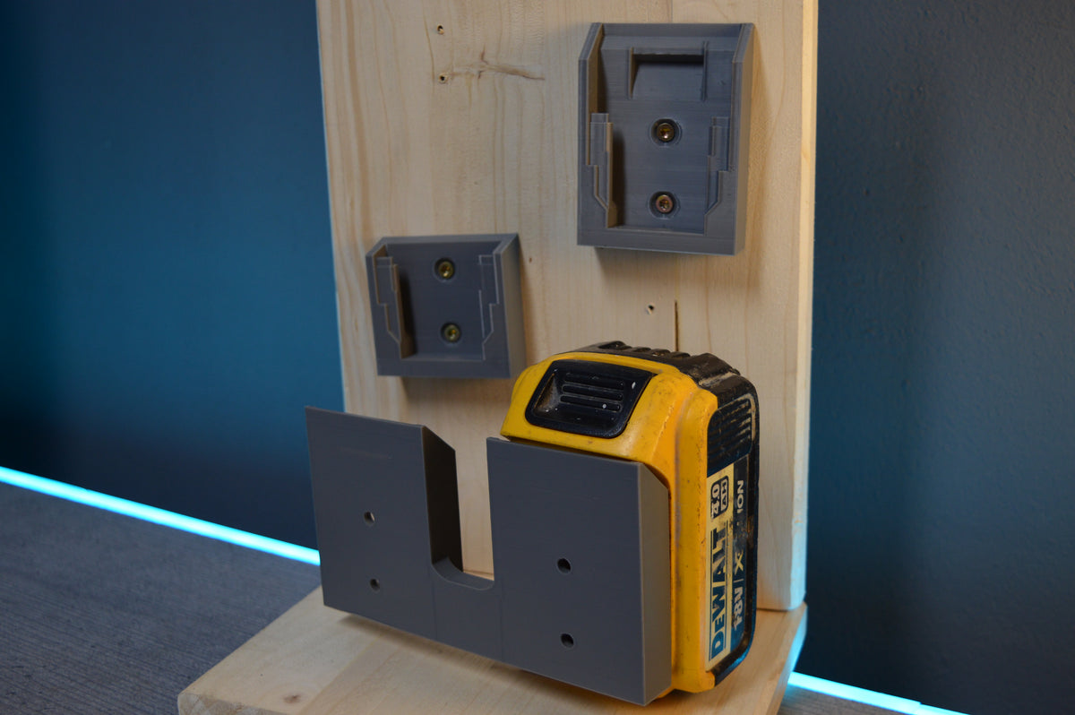Maik3D Akkuhalterung kompatibel mit Dewalt XR 18V / 20V